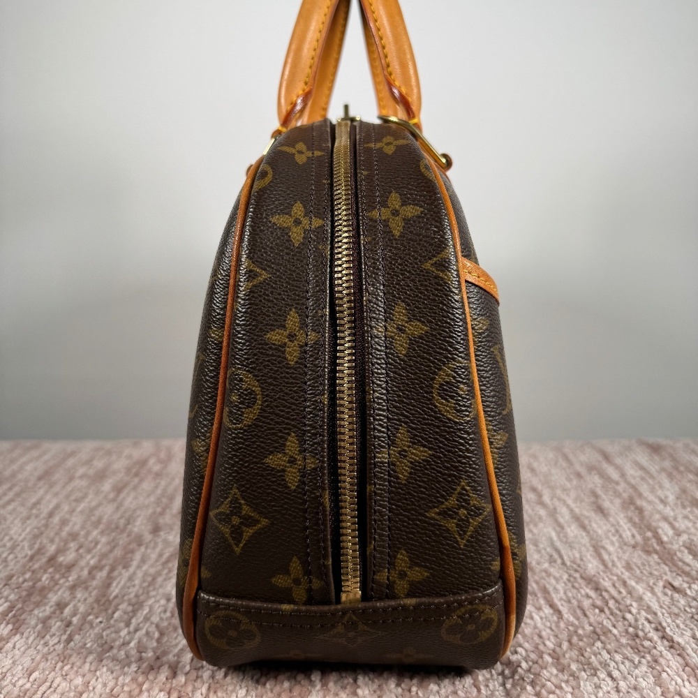 Louis Vuitton Trouville Monogram - Picture 2 of 16